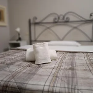 6 Keys Bed & Breakfast Pisa